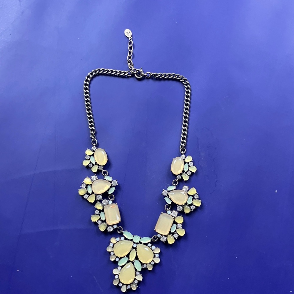 LOFT Gold and Cream Floral Necklace